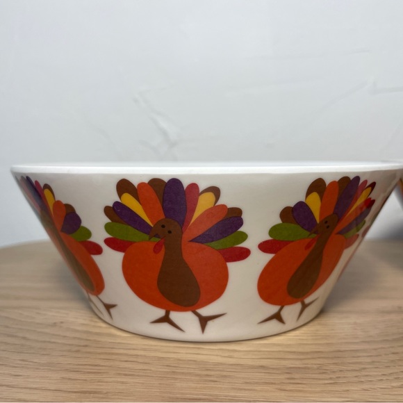 Crate and Barrel Thanksgiving Turkeys Melamine 6" x 2 1/4" Bowl Fall Decor - 2 - Picture 1 of 9